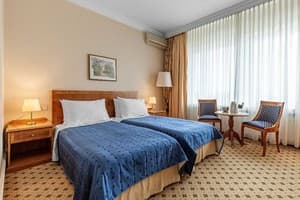 Национальный 12