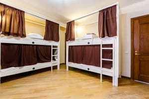 Хостел Sun City Hostel 3. Место в общем 8-местном номере  2