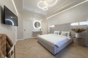 Квартира на ул. Крещатик 25. Апартаменты 7-местный  2